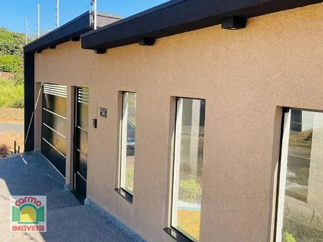 Casa com 210m² 3 quartos e 2 banheiros, à venda, no bairro Residencial Jardins Do Lago em Anápolis
