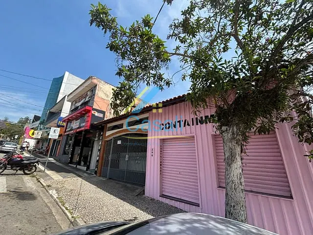 Casa 3 quartos e 4 banheiros, à venda, no bairro Centro em Mairinque