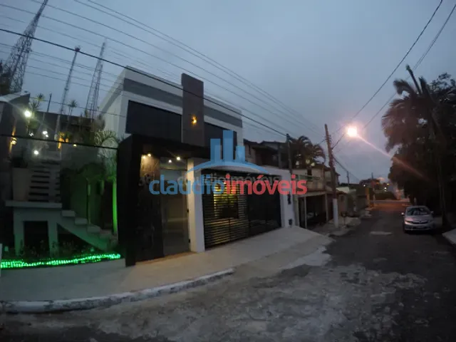 Casa com 453m² 2 quartos e 2 banheiros, à venda, no bairro Santa Rosa em Barra Mansa