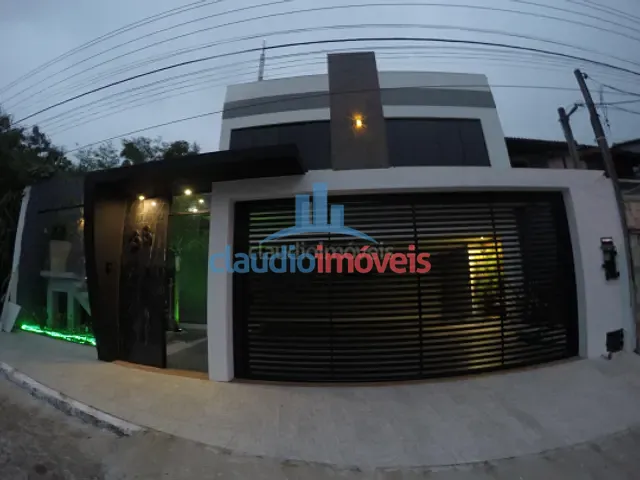 Casa com 453m² 2 quartos e 2 banheiros, à venda, no bairro Santa Rosa em Barra Mansa