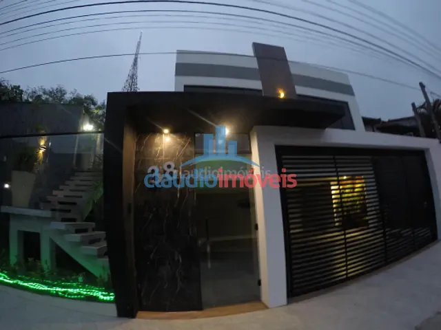 Casa com 453m² 2 quartos e 2 banheiros, à venda, no bairro Santa Rosa em Barra Mansa