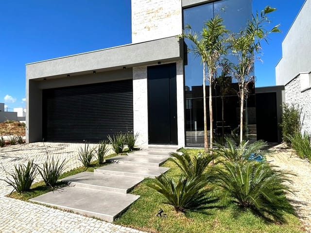 Casa 3 quartos e 4 banheiros, à venda, no bairro Village Santa Georgina em Franca