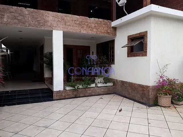 Casa com 300m² 4 quartos e 1 banheiro, à venda, no bairro Paciência em Rio de Janeiro