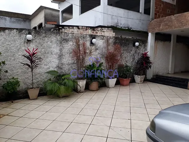 Casa com 300m² 4 quartos e 1 banheiro, à venda, no bairro Paciência em Rio de Janeiro