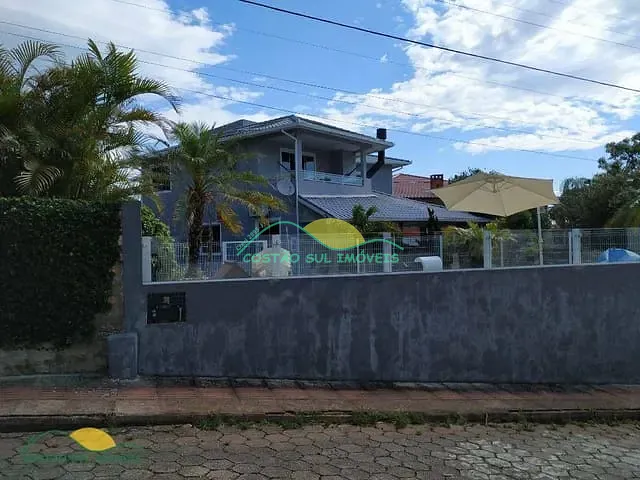 Casa com 480m² 5 quartos e 5 banheiros, à venda, no bairro Ingleses do Rio Vermelho em Florianópolis