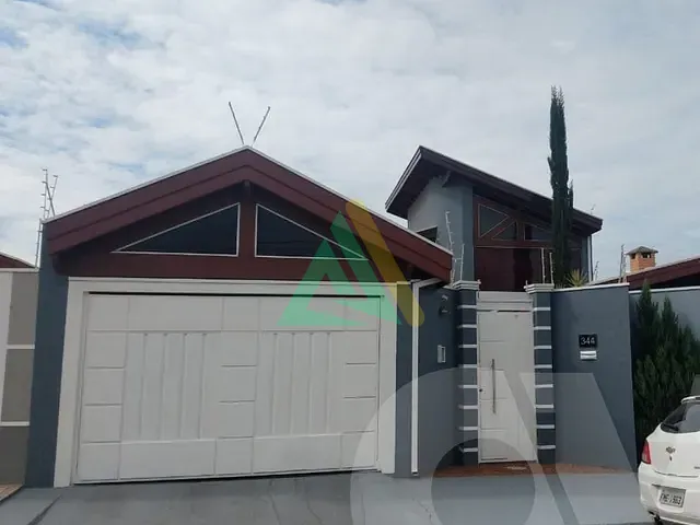 Casa com 300m² 3 quartos e 3 banheiros, à venda, no bairro Residencial do Bosque em Mogi Mirim