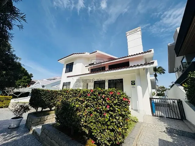 Casa com 488m² 5 quartos e 6 banheiros, à venda, no bairro Jurerê em Florianópolis