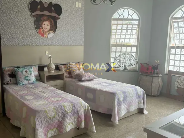 Casa 7 quartos e 6 banheiros, à venda, no bairro Jardim Marabá em Itapetininga