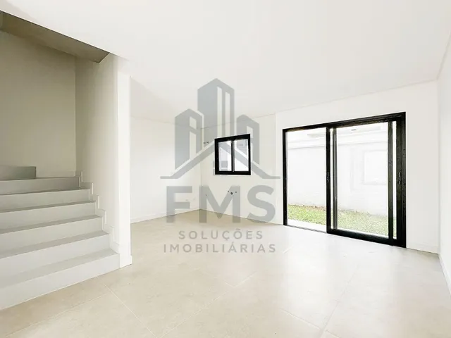 Casa com 179m² 3 quartos e 3 banheiros, à venda, no bairro Santa Felicidade em Curitiba