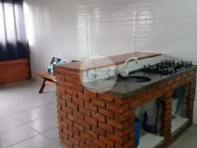 Casa 2 quartos e 1 banheiro, à venda, no bairro Castelo Branco em Rio Grande
