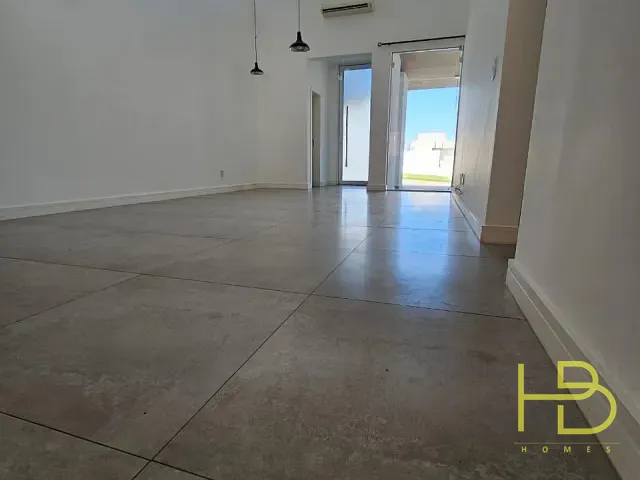 Casa 3 quartos e 5 banheiros, à venda ou para alugar, no bairro Jardim Residencial Vittório Emanuelle em Sorocaba