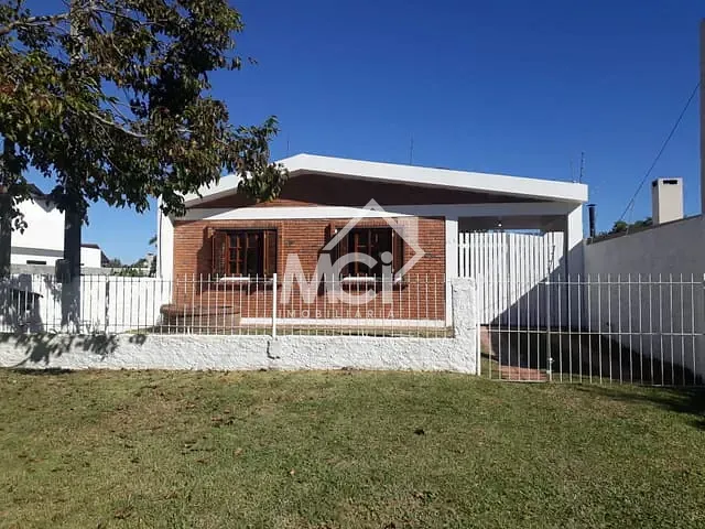 Casa 3 quartos e 1 banheiro, à venda, no bairro Laranjal em Pelotas