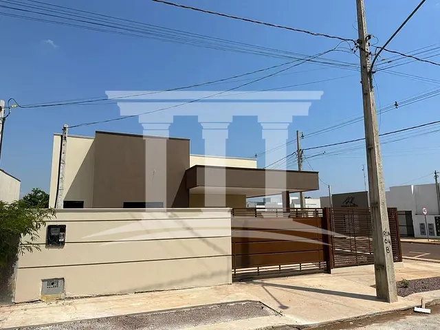 Casa com 244m² 3 quartos e 2 banheiros, à venda, no bairro Residencial Pienza em Sinop