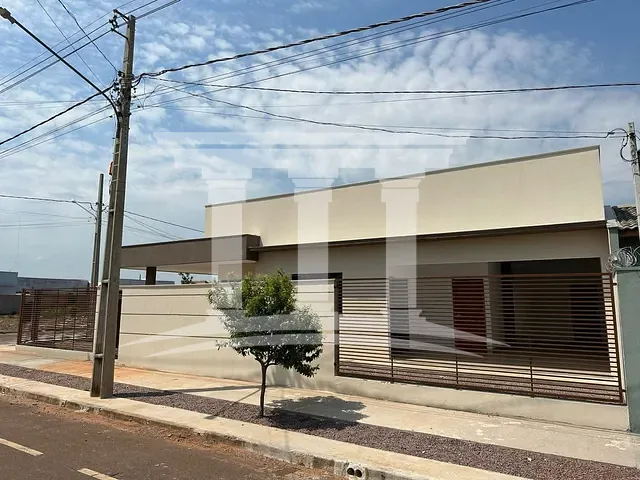 Casa com 244m² 3 quartos e 2 banheiros, à venda, no bairro Residencial Pienza em Sinop