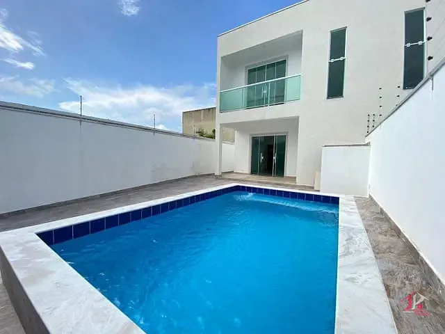Casa 3 quartos e 3 banheiros, à venda, no bairro Gaivota (Praia) em Itanhaém