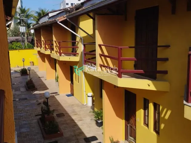 Casa 2 quartos e 2 banheiros, à venda, no bairro Vila Atlântica em Mongaguá