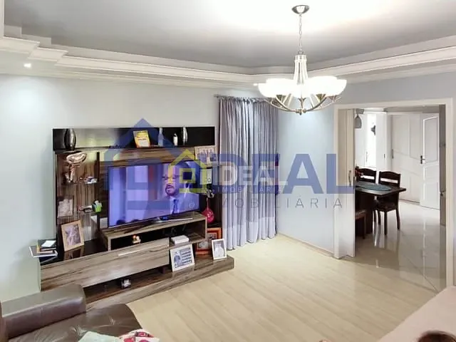 Casa 3 quartos e 2 banheiros, à venda, no bairro Guilherme Reich em Concórdia