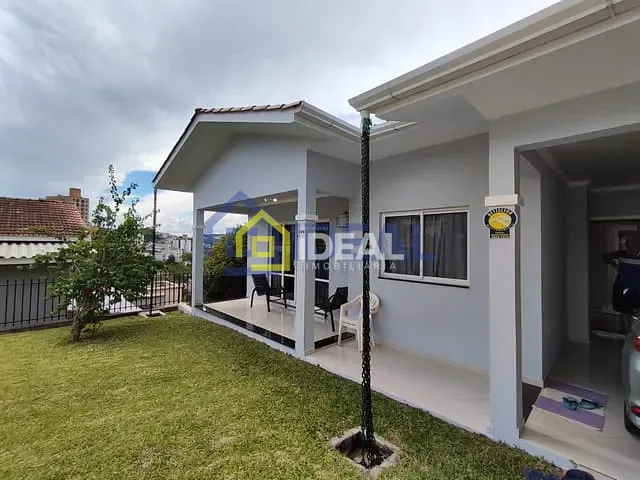 Casa 3 quartos e 2 banheiros, à venda, no bairro Guilherme Reich em Concórdia
