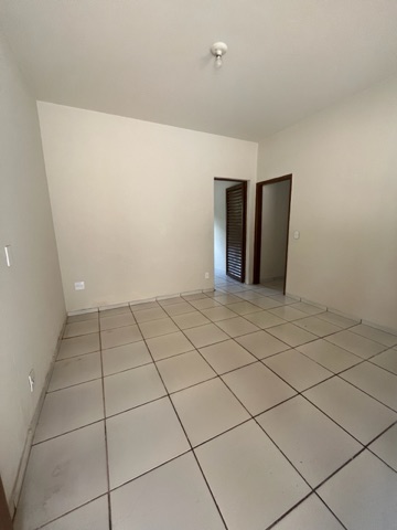 Casa 2 quartos e 1 banheiro, para alugar, no bairro Santa Gertrudes em Jundiaí