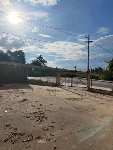 Casa 2 quartos e 1 banheiro, para alugar, no bairro Santa Gertrudes em Jundiaí