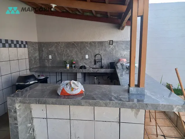 Casa 3 quartos e 3 banheiros, à venda, no bairro Goiânia 2 em Goiânia