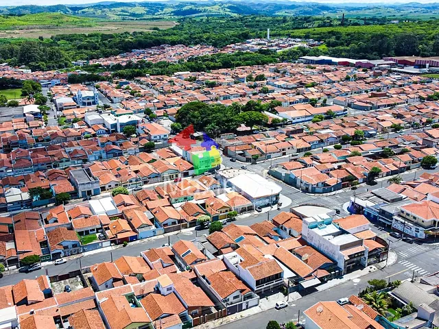 Casa com 200m² 3 quartos e 1 banheiro, à venda, no bairro Vila Penha do Rio do Peixe em Itapira