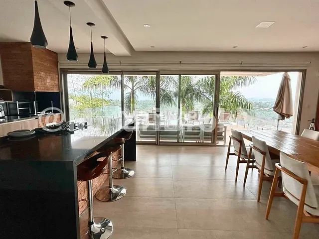 Casa com 360m² 5 quartos e 7 banheiros, à venda, no bairro Alphaville em Santana de Parnaíba
