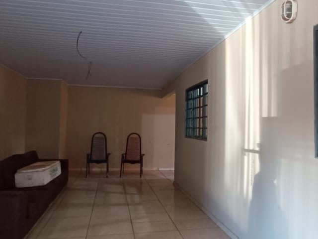 Casa com 190m² 2 quartos e 1 banheiro, à venda, no bairro Cj Hab Antonio E Casaroto em Cambé