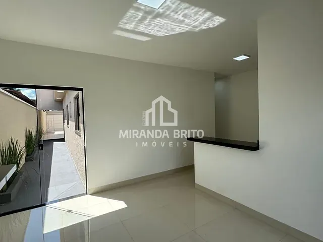 Casa 3 quartos e 2 banheiros, à venda, no bairro Vila Oliveira em Aparecida de Goiânia