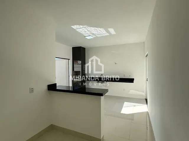 Casa 3 quartos e 2 banheiros, à venda, no bairro Vila Oliveira em Aparecida de Goiânia