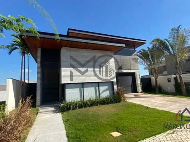 Casa com 490m² 3 quartos e 4 banheiros, à venda, no bairro Jardim Itália em Cuiabá