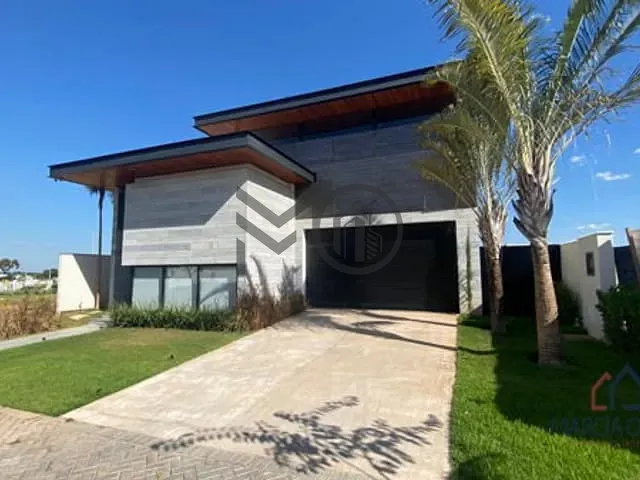 Casa com 490m² 3 quartos e 4 banheiros, à venda, no bairro Jardim Itália em Cuiabá