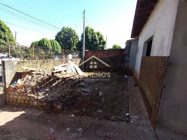 Casa com 250m² 2 quartos e 1 banheiro, à venda, no bairro Jardim Alvorada em Cambé