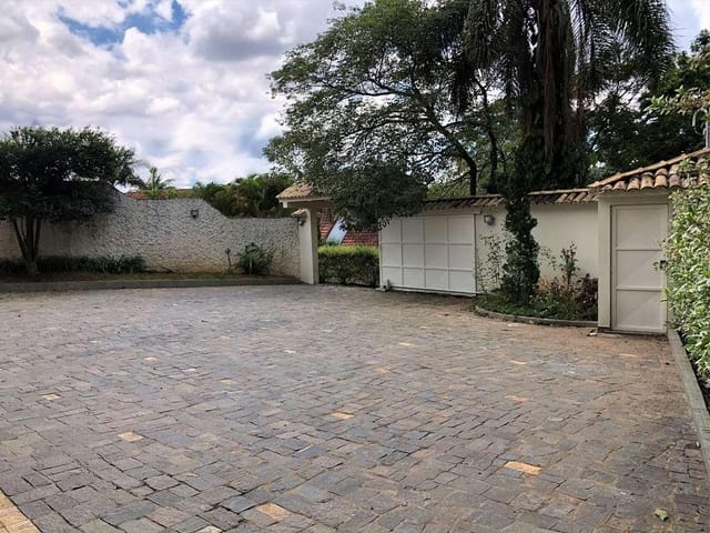 Casa com 1312m² 4 quartos e 5 banheiros, à venda, no bairro Jardim Passárgada I em Cotia