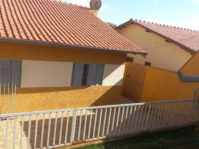 Foto do Casa - Casa à venda com edícula no fundo por R$ 330.000,00 - Jd. Ricardo, Londrina/PR | Premier Imóveis