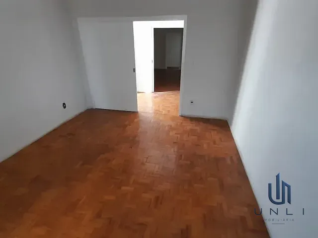 Casa 5 quartos e 4 banheiros, para alugar, no bairro Laranjal em Volta Redonda