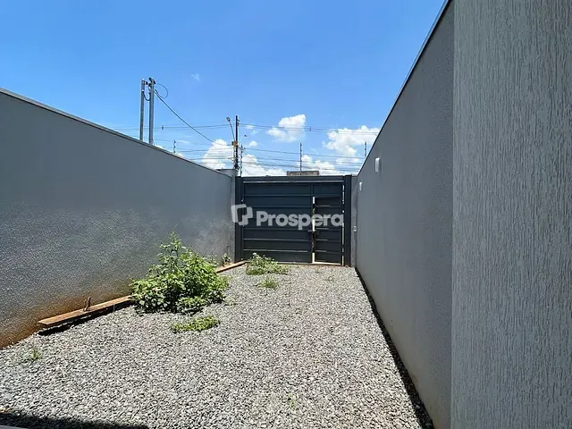 Casa 3 quartos e 2 banheiros, à venda, no bairro Setor Summerville 1ª e 2ª Etapa em Anápolis