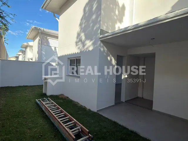 Casa 3 quartos e 3 banheiros, à venda ou para alugar, no bairro Vossoroca em Votorantim