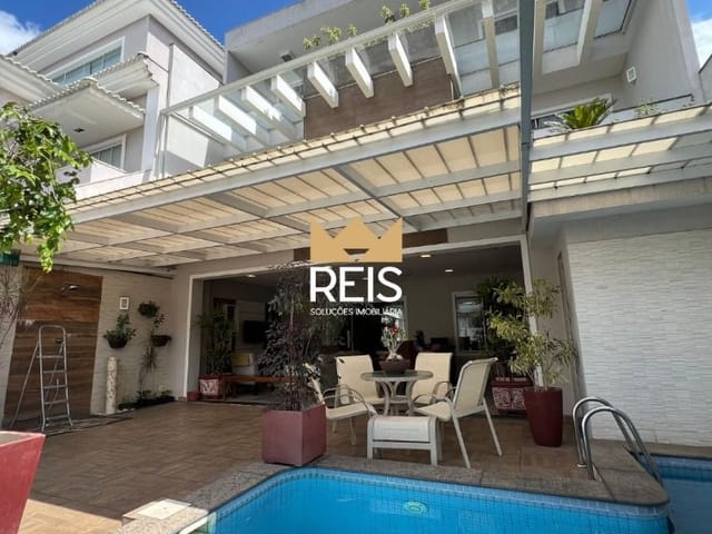 Casa com 450m² 6 quartos e 2 banheiros, à venda, no bairro Campo Grande em Rio de Janeiro