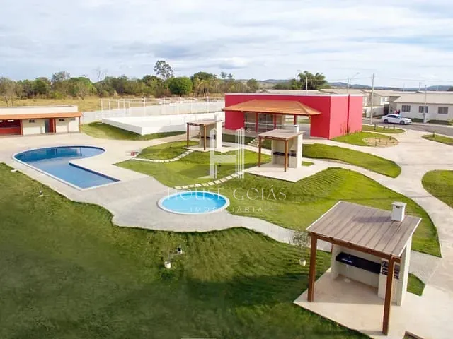Casa com 150m² 3 quartos e 1 banheiro, à venda, no bairro Residencial Recanto das Veredas em Senador Canedo