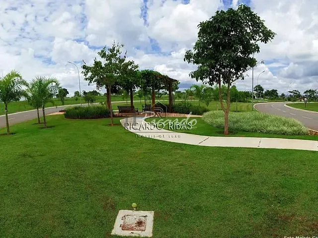 Casa com 452m² 4 quartos e 5 banheiros, à venda, no bairro Portal do Sol Green em Goiânia