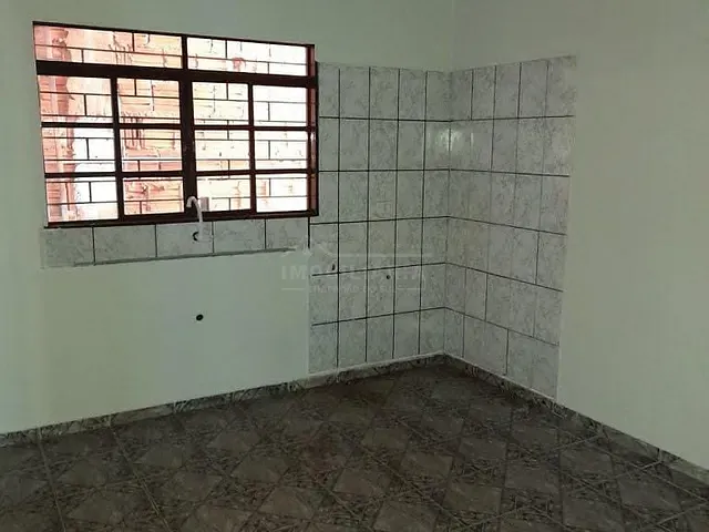 Casa 3 quartos e 1 banheiro, à venda, no bairro CENTRO em Chapadão do Sul