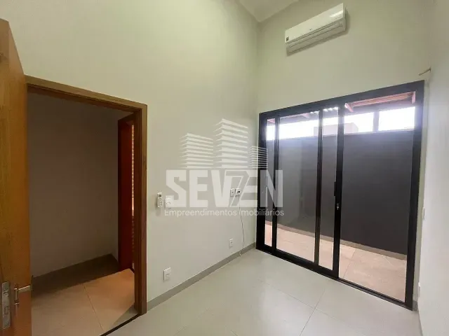 Casa com 230m² 3 quartos e 2 banheiros, à venda ou para alugar, no bairro Morada das Flores em Piratininga