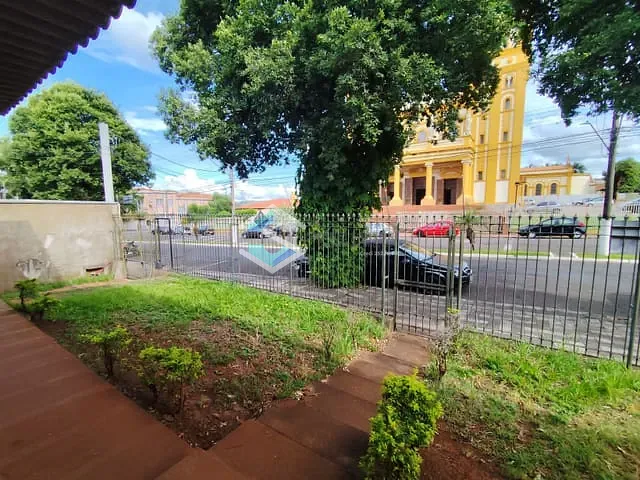 Casa 4 quartos e 3 banheiros, à venda, no bairro CENTRO em Jacarezinho
