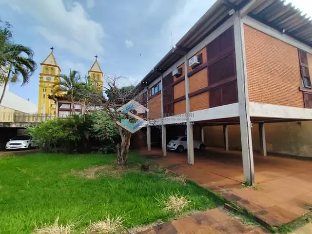 Casa 4 quartos e 3 banheiros, à venda, no bairro CENTRO em Jacarezinho