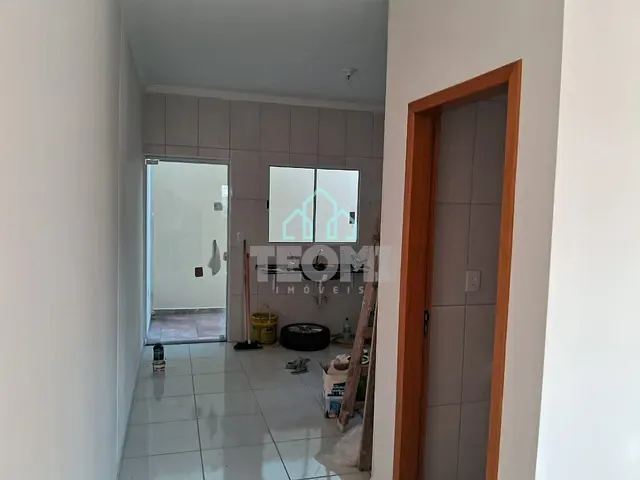 Casa com 125m² 2 quartos e 2 banheiros, à venda, no bairro Jardim Sandra Maria em Taubaté