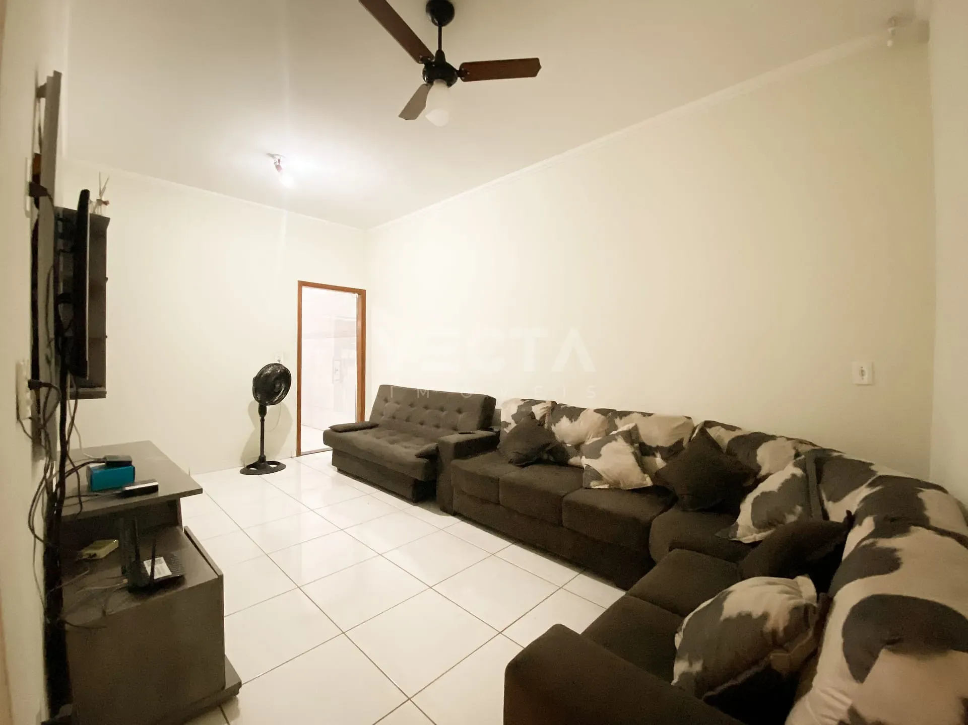 Casa, 4 quartos, 180 m² - Foto 2