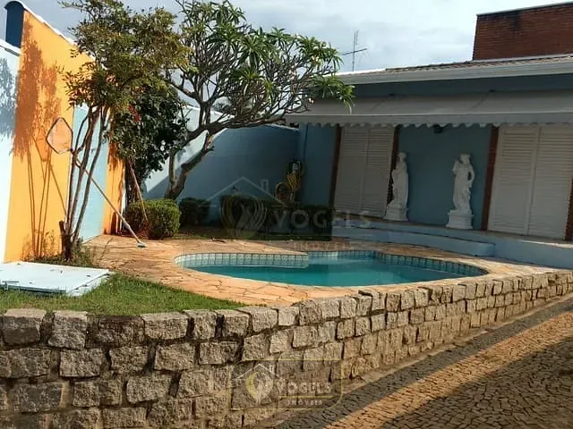 Casa 4 quartos e 3 banheiros, à venda, no bairro Jardim Holanda em Holambra