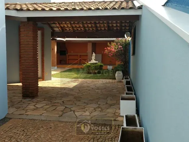 Casa 4 quartos e 3 banheiros, à venda, no bairro Jardim Holanda em Holambra