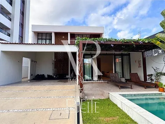 Casa 4 quartos e 5 banheiros, à venda, no bairro Cabo Branco em João Pessoa